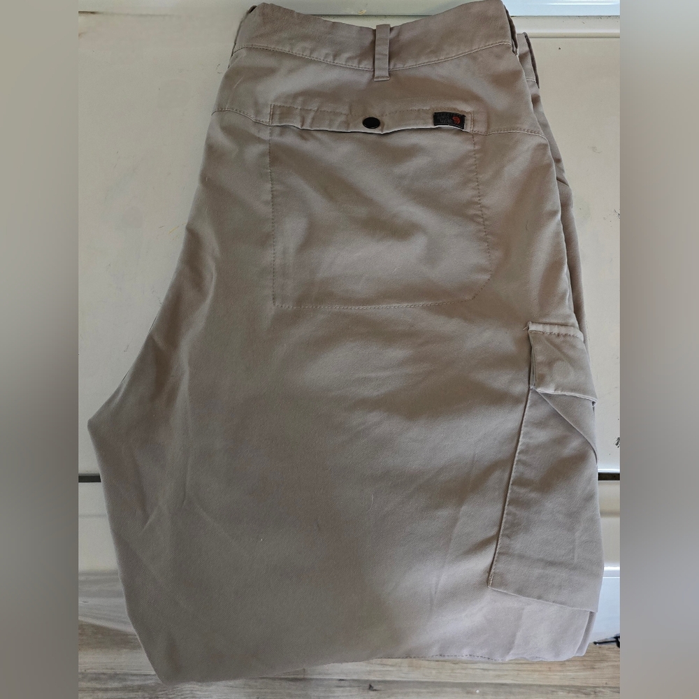 MOUNTAIN HARDWEAR MENS CARGO PANTS 40/32